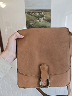 Eddie Bauer Classic Tan Genuine Leather Crossbody Messenger Travel Bag